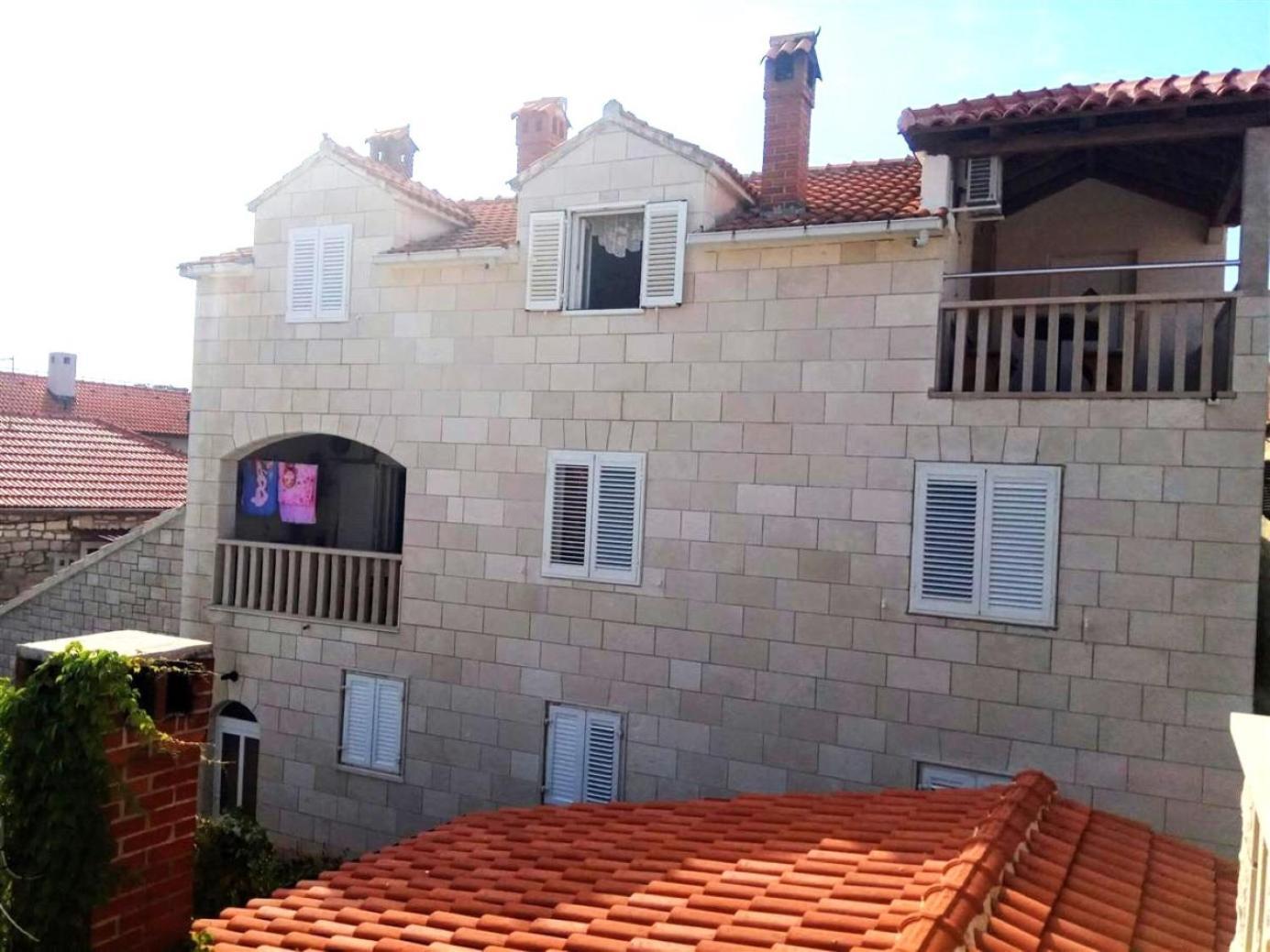 Apartmani Banic Постира Экстерьер фото