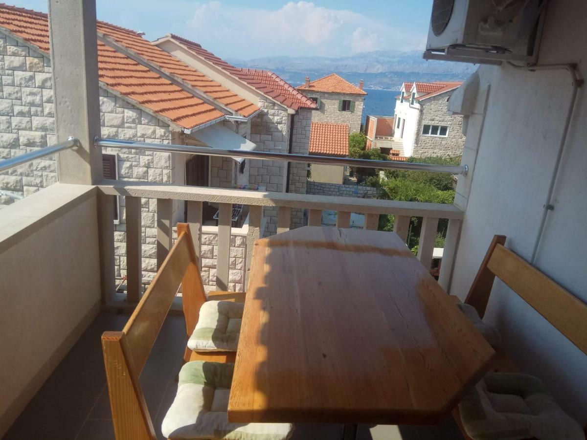 Apartmani Banic Постира Экстерьер фото